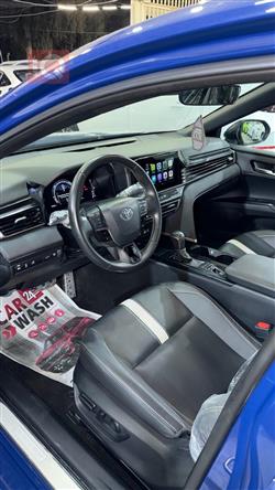 تۆیۆتا کامری